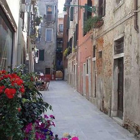 Ca' San Silvestro 2 Terrazze Nel Cuore Di Venezia Εξωτερικό φωτογραφία